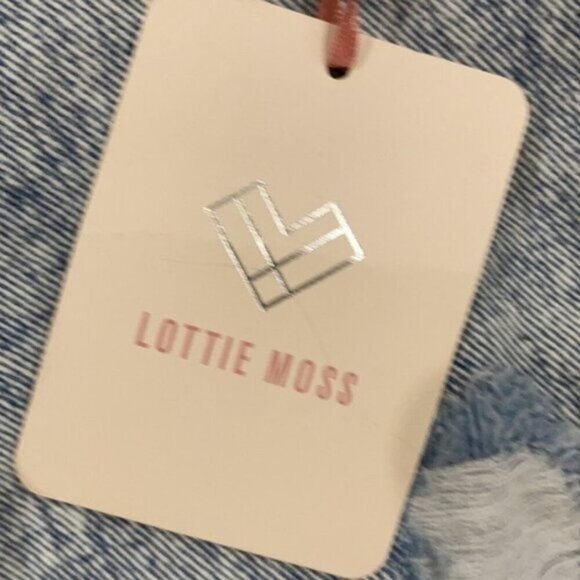 ARDENE Distress Stone Wash Cutoff Shorts SZ medium​ - Picture 10 of 12